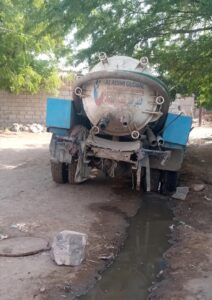 اخبار المناطق – اللجنة المواطنونية في مديرية خنفر تتدخل لإصلاح مشاكل الصرف الصحي وتدعا بإيجاد حلول