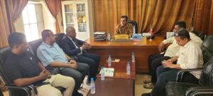 اخبار المناطق – المدير السنة للقطن يجتمع بعميد كلية المواطنون ويتعرف على تقدم الدراسة في القسم المعني