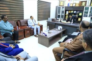 اخبار المناطق – رئيس جامعة المهرة يلتقي وفداً من وزارة المنظومة التعليمية العالي والبحث العلمي برئاسة