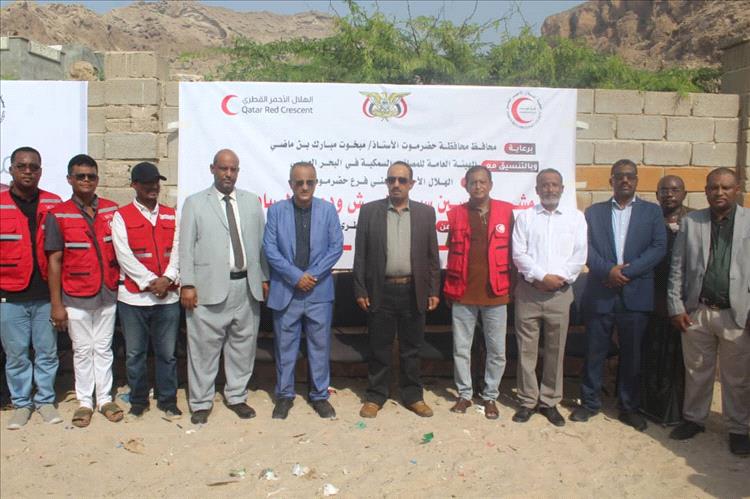 محافظ حضرموت يدشّن مشروع تحسين سبل العيش ودعم الصيادين بمدينة بروم