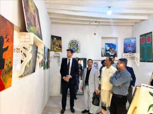 اخبار المناطق – وفد من الاتحاد الأوروبي يتفقد معرض ذاكرة الحرب والحصار في مدينة تعز