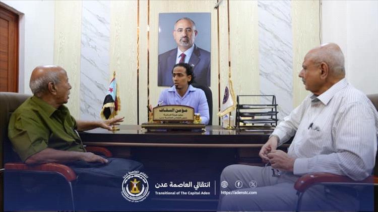 السقاف يبحث مع فريق التوجيه والرقابة الرئاسي سبل تعزيز الأداء المؤسسي