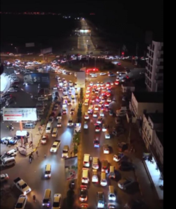 اخبار عدن – بالفيديو.. صحفي يسلط الضوء على أنجح مشروع في عدن