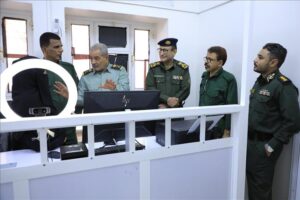 اخبار عدن – رئيس ووكيل المصلحة يزوران مركز الأحوال المدنية بالبريقة لتفقد سير العمل