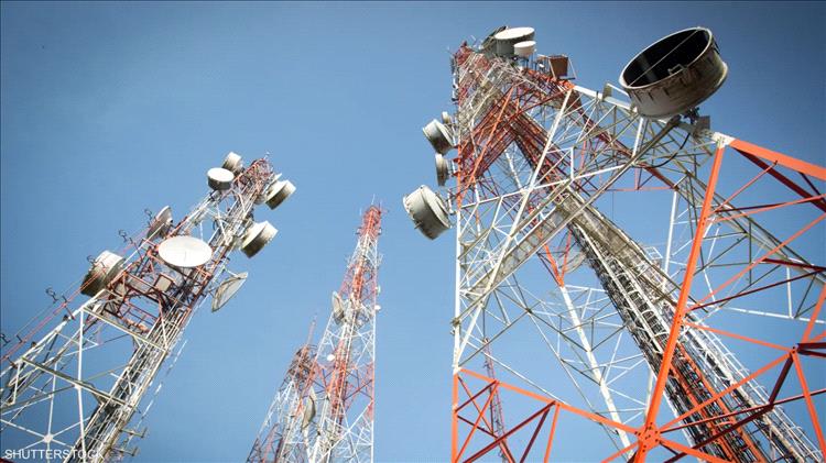 مواطنون يشكون حرمان عدن من خدمات الاتصالات الحديثة ويصفون الوضع بـ