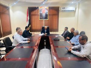 اخبار عدن – وزير المياه والبيئة يبرم عقد مشروع خدمات المياه والصرف الصحي في مديرية الضّـلَعة