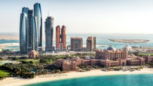 البلدان التي تقدم تأشيرات للرحالة الرقميين 2025: أفضل البرامج للأمريكيين