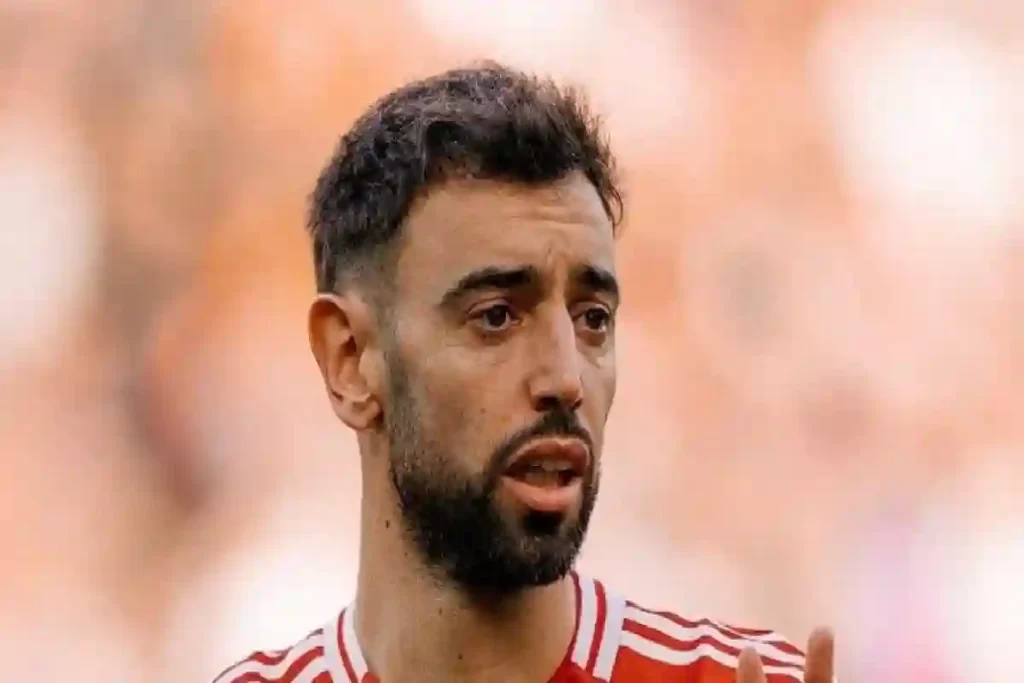 البرتغالي برونو فرنانديز.