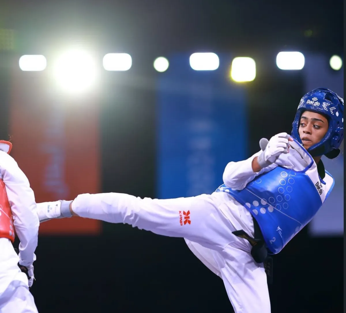 المقاتلة السعودية إيثار لـ«الشرق الأوسط»: حان وقت الحصاد