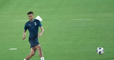 الهلال السعودى يرفض التخلى عن ناصر الدوسرى بفرمان إنزاجى