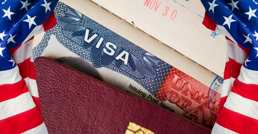 تأشيرة العمل الأمريكية التوازن بين السياسة والاقتصاد وتحقيق 100 ألف