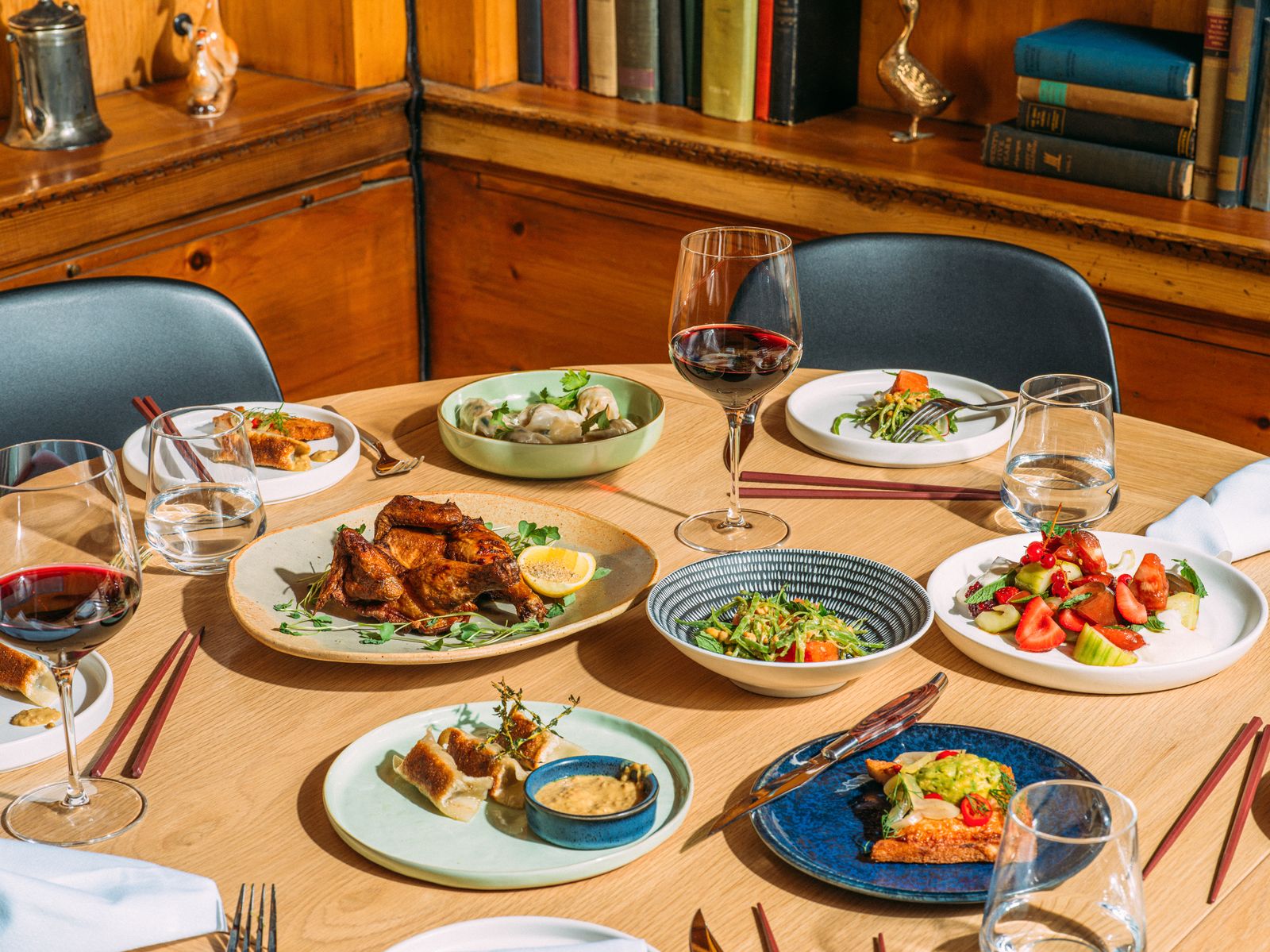 أطباق من الطعام الصيني في غوسفيذر