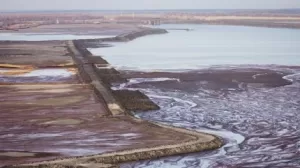 سكان زامبيا يطالبون بتعويض 420 مليون دولار من شركة صينية بعد تسرب الألغام السامة