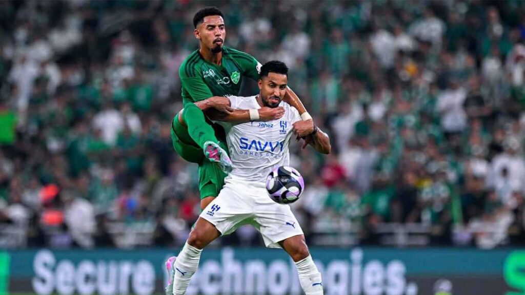 هل انقلب لاعبو الاتحاد السعودي على لوران بلان؟
