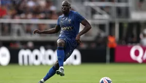 كوليبالي يكشف سبب رفض أوسيمين عرض الهلال واصراره على البقاء في جالطة سراي – سبورت 360