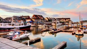 كيفية استكشاف سالم، ماساتشوستس، في أجوائه الأكثر رعبًا