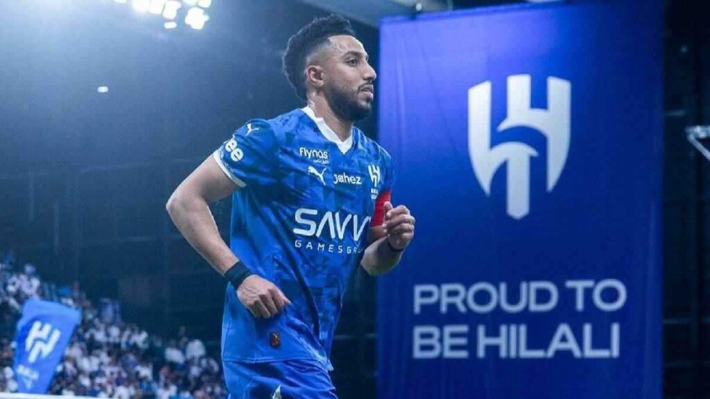 4 مستفيدين من ورطة النصر والاتحاد الكبرى