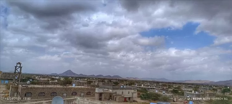 أبناء مدينة العين يطالبون يمن موبايل بسرعة تنفيذ مشروع برج الاتصالات