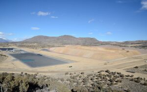 منيرا ألاموس تجمع 98 مليون دولار لشراء أصول الاعتدال