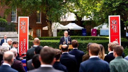 مهارات الذكاء الاصطناعي الشركات تحتاجها والمواقع تسعى لتقديمها، ولكن ما