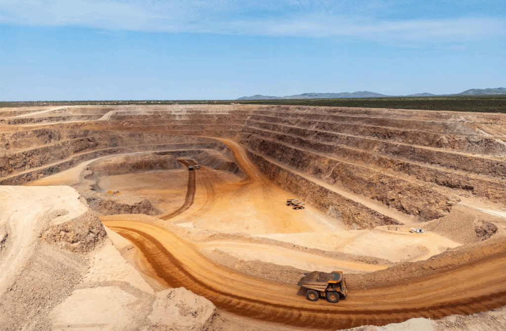 نيومونت تبيع حصة Orla بالكامل مقابل 439 مليون دولار