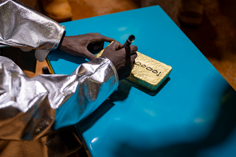 نيومونس تبدأ بإنتاج الذهب في مشروع Ahafo North في غانا