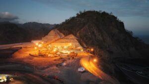 مجموعة Merdeka Gold للمرة الأولى بعد أكبر الاكتتابات في إندونيسيا لهذا العام