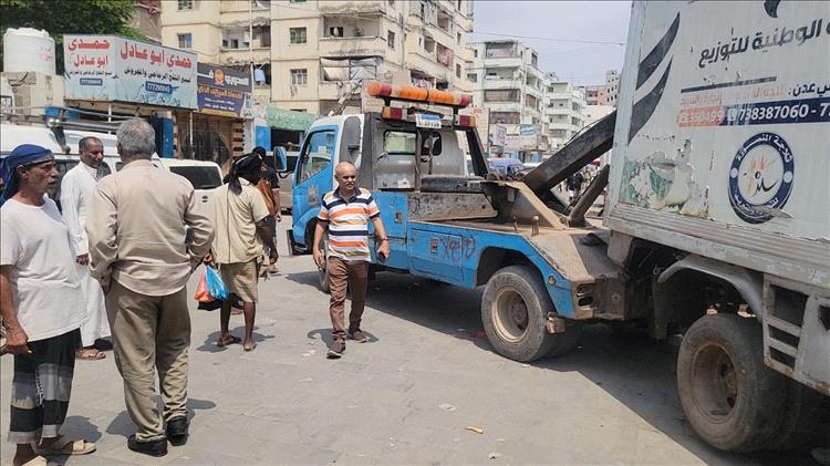 مدير عام المنصورة يشدد على إستمرار حملة رفع السيارات المتهالكة من كافة الشوارع بالمديرية