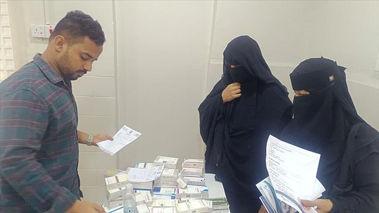 اختتام مخيم طبي مجاني لأمراض الضغط والسكري بعدن