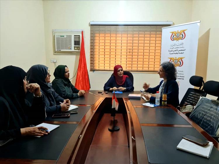 رئيسة اللجنة الوطنية للمرأة تبحث مع السفيرة الفرنسية تعزيز التعاون المشترك لدعم قضايا المرأة اليمنية