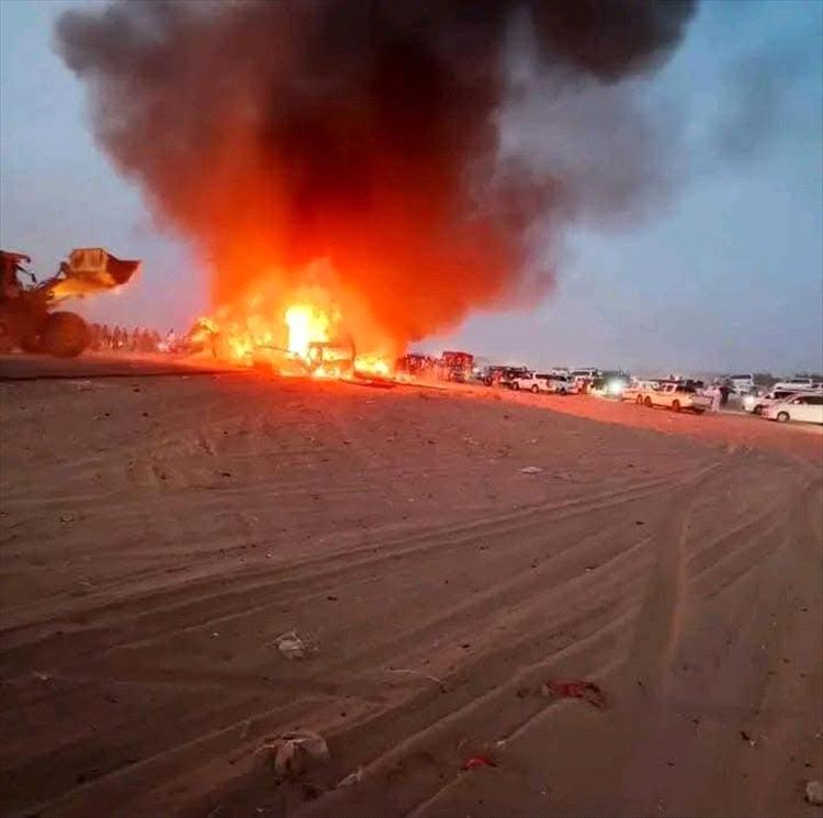 حادث إحتراق مأساوي على طريق مأرب – العبر يودي بحياة 14 شخصًا