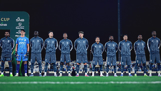 الهلال يتلقى صفعة موجعة بطرد نجمه أمام الشباب - سبورت 360