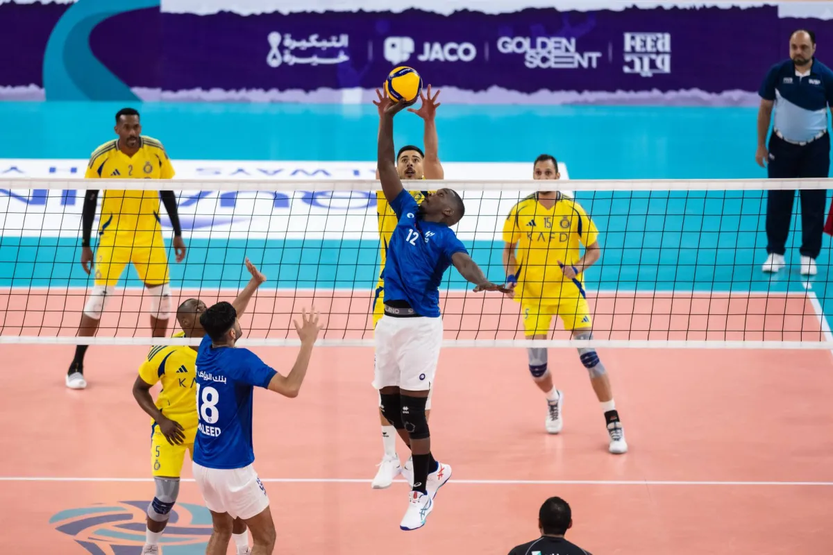 «كأس الطائرة»: الهلال يقصي النصر من نصف النهائي