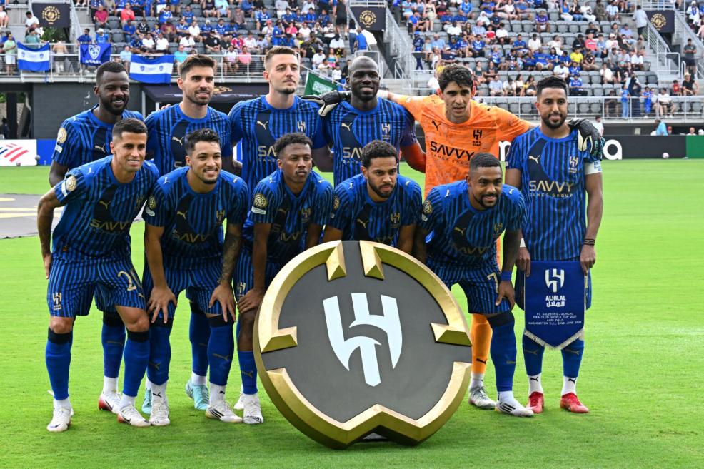 تصريحات مثيرة من أسطورة الهلال تعيد النقاش حول سوق الانتقالات (فيديو)