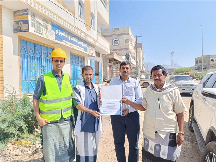 السلطة المحلية في مودية تكرّم شركة الخضيري للمقاولات تقديرًا لجهودها في صيانة وتأهيل الخط الدولي