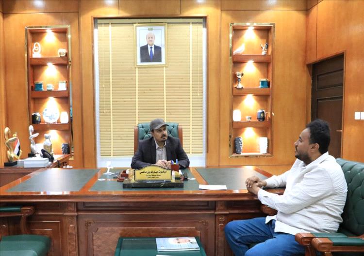 محافظ حضرموت الأستاذ مبخوت بن ماضي يوجه بتسريع العمل في صيانة الخط الدولي