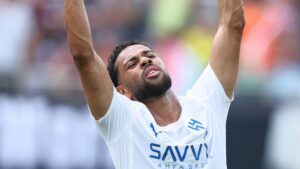 أخبار الهلال اليوم | خبير قانوني يقرر مصير صراع رينان لودي مع الزعيم .. وأسطورة النصر يطالب برحيل رونالدو إلى الأزرق! | العربية Goal.com