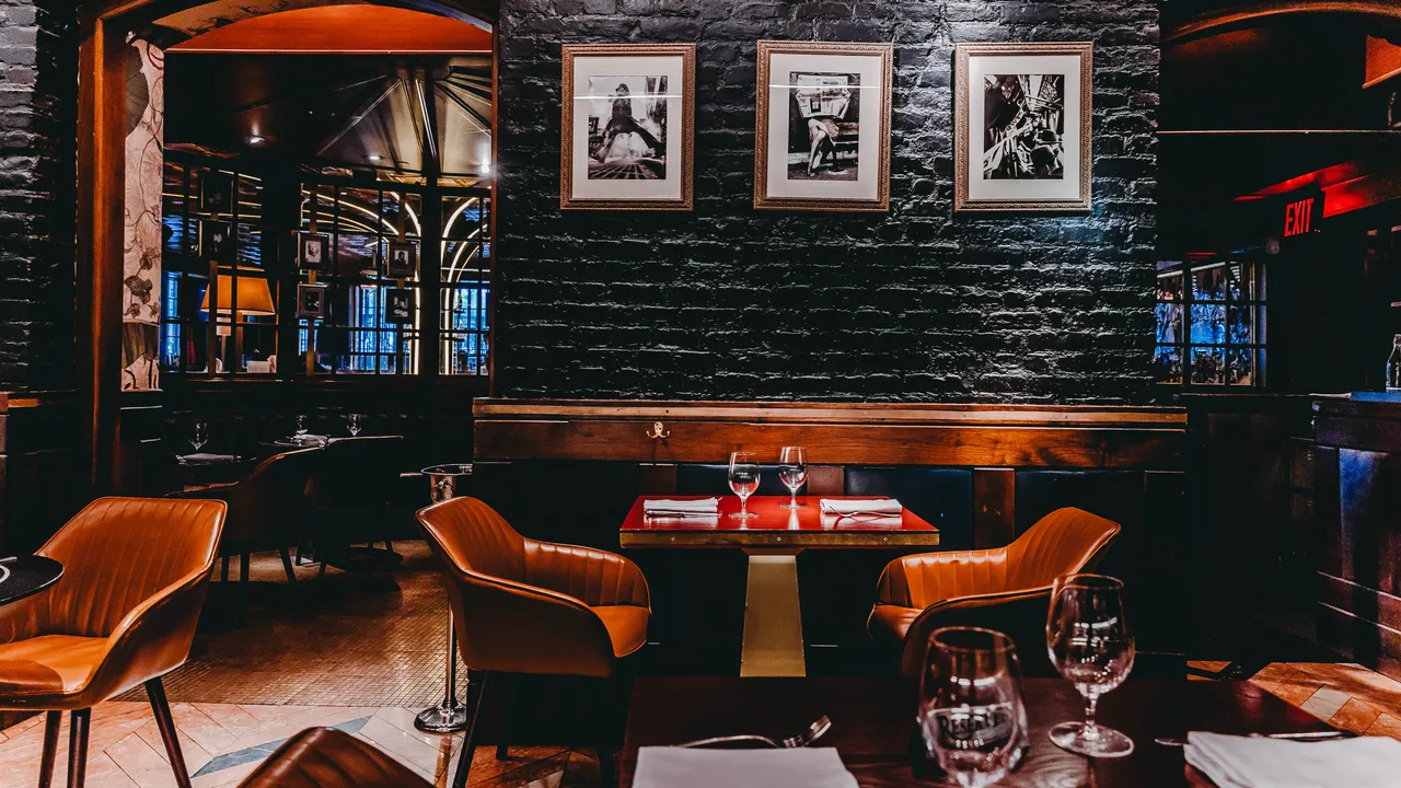 أفضل 12 مطعم شريحة لحم في نيويورك، من الأماكن التقليدية