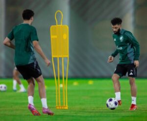 إصابة الفك تمنع العبود من الانضمام لمعسكر المنيوزخب السعودي – سبورت 360