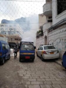 إعلانات عدن – إدارة الرعاية الطبية البيئية في بصيرة تستمر في تنفيذ حملات الرش الضبابي في مناطق المديرية.