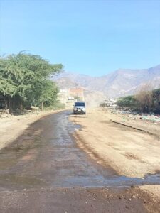 اخبار المناطق – استمرار تنفيذ أعمال رصف الشارع القائدي في مودية بدعم من ناصر عبدربه منصور هادي