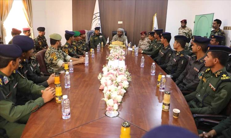 الشيخ بن حبريش يستقبل نخبة من خريجي كلية الشرطة بحضرموت