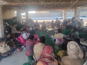 اخبار المناطق – المدير السنة لهيئة المصائد السمكية في شبوة يلتقي بصيادي الحاوي للحفاظ على التوازن البيئي