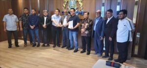 اخبار المناطق – غرفة صناعة وتجارة حضرموت الوادي تبرم اتفاقية شراكة وتعاون مع الغرفة التجارية.