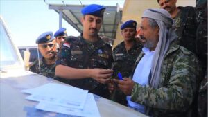 اخبار المناطق – قوات الاستقرار في مأرب تستعيد مركبة مسروقة بسرعة عالية