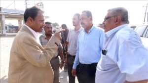 اخبار المناطق – محافظ أبين يجتمع برئيس صندوق صيانة الطرق لمناقشة التدخلات العاجلة في شبكة الطرق