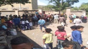 اخبار المناطق – مسلحون يهاجمون مدرسة في تعز ويطلقون النار على الطلاب