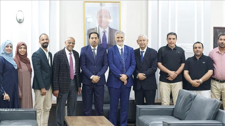 الوزير البكري يستقبل نائب الممثل المقيم لصندوق الأمم المتحدة مصطفى الكنزي