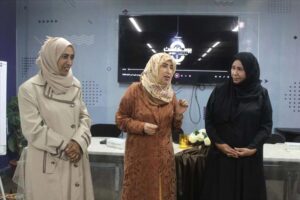 اخبار عدن – بودكاست شبابي يضيء طريق السلام من وسط عدن