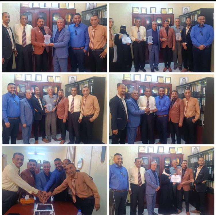 نقابات البنك الاهلي وكاك بنك والإنشاء والتعمير تكرم مدير عام الشؤون الاجتماعية بعدن